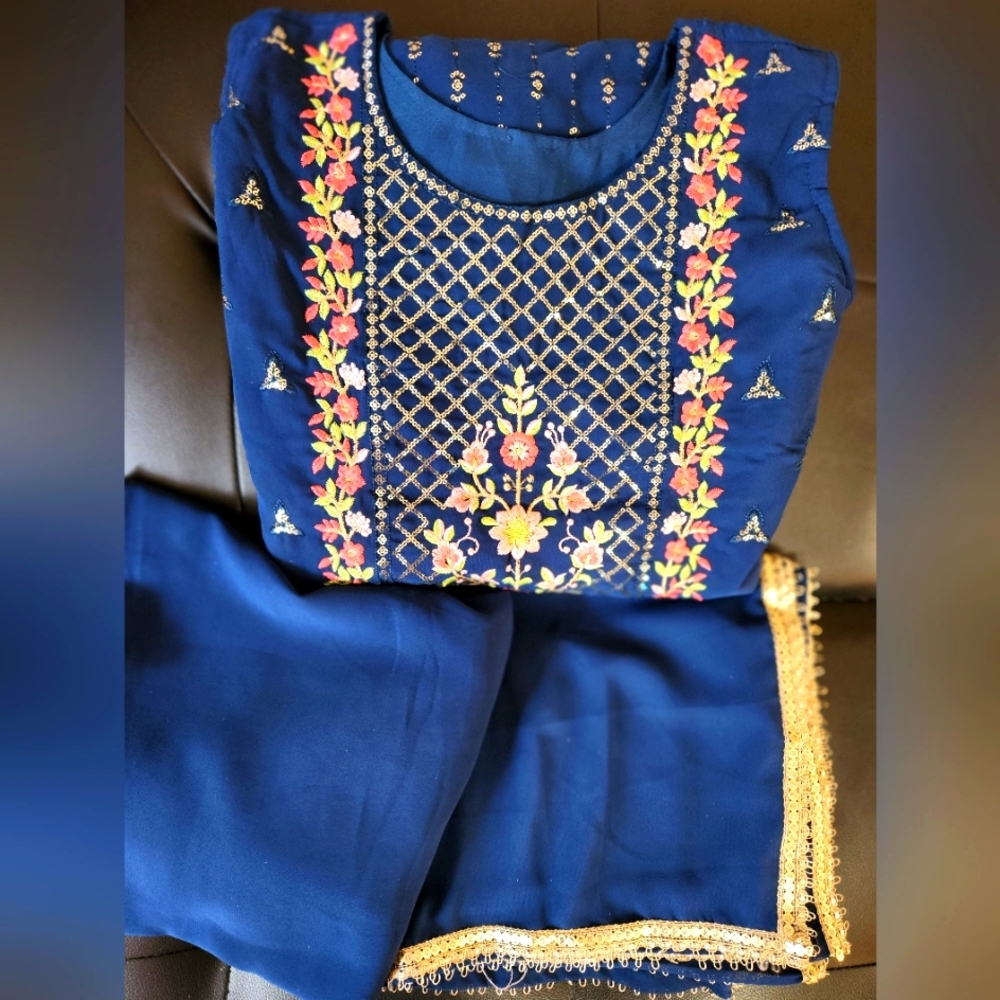 Naira Style Dress